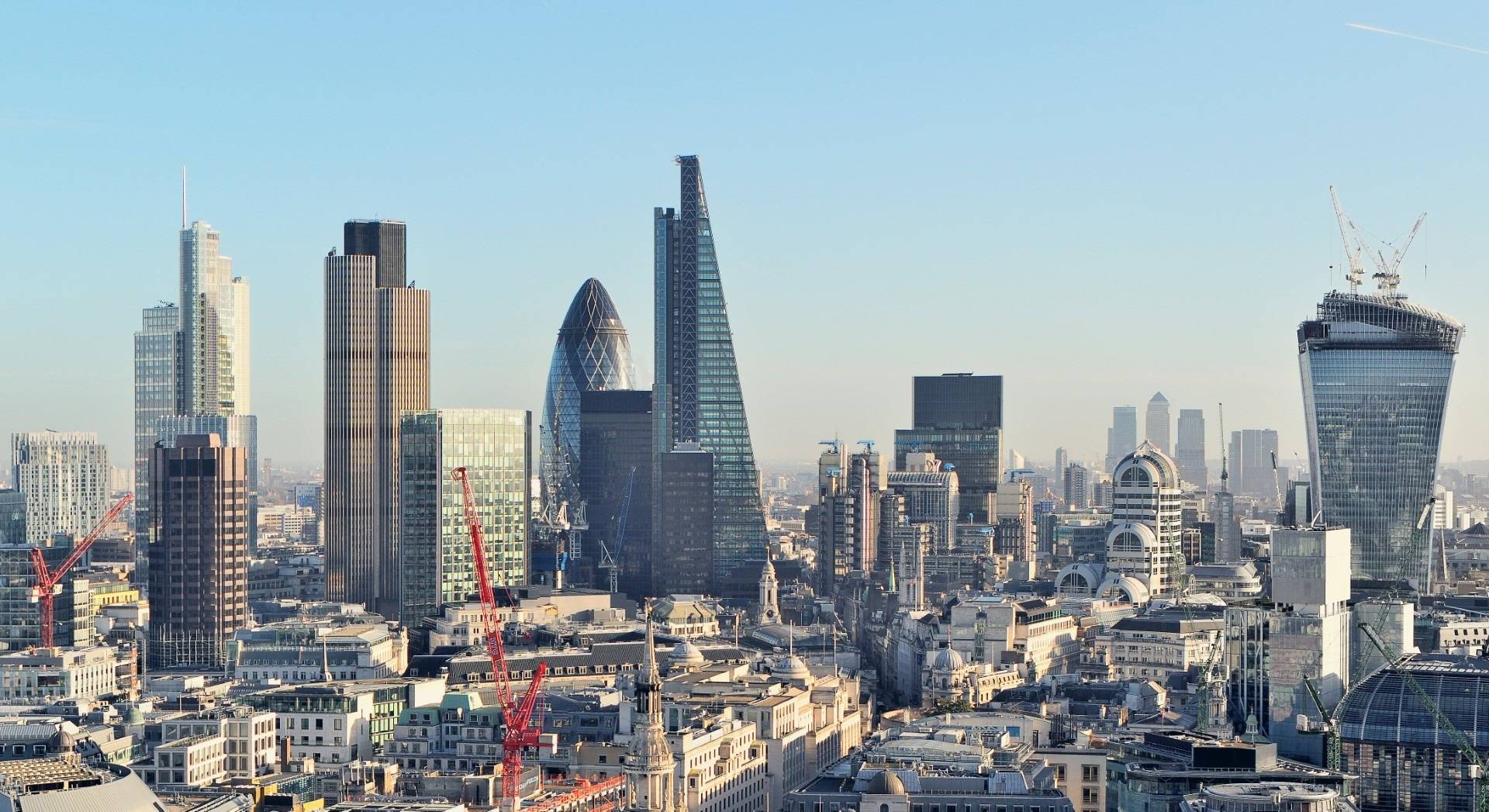 Image of 3D Laser Scanner in front of London Skyline